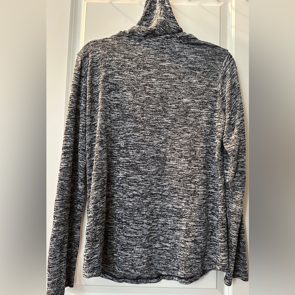 No Boundaries Black and White Knit Hoodie - Picture 4 of 5